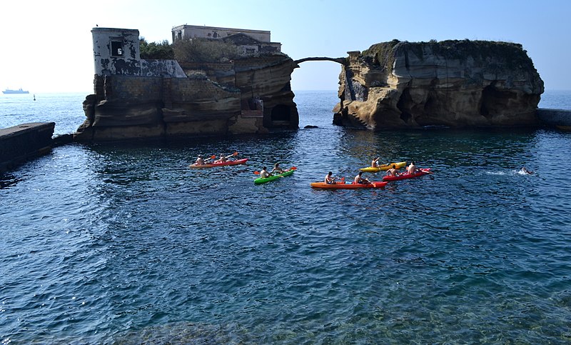 20210721152759800px-Parco_Sommerso_di_Gaiola._Peppe Guida.jpg